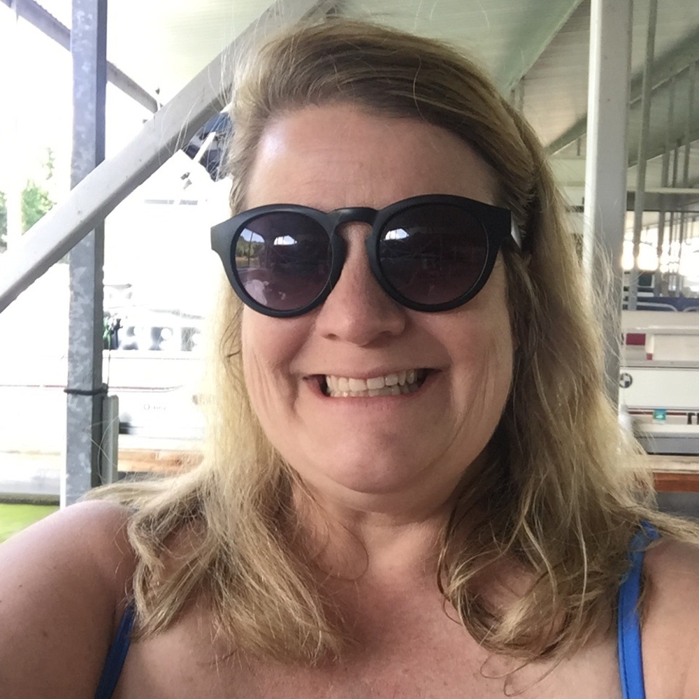 Meet your Posher, Dana